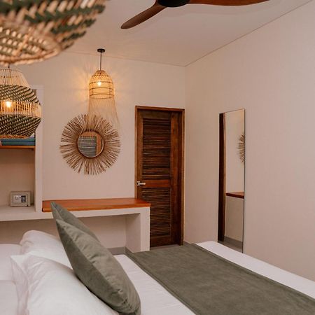 Huku Beach Hostel Palomino Exterior photo