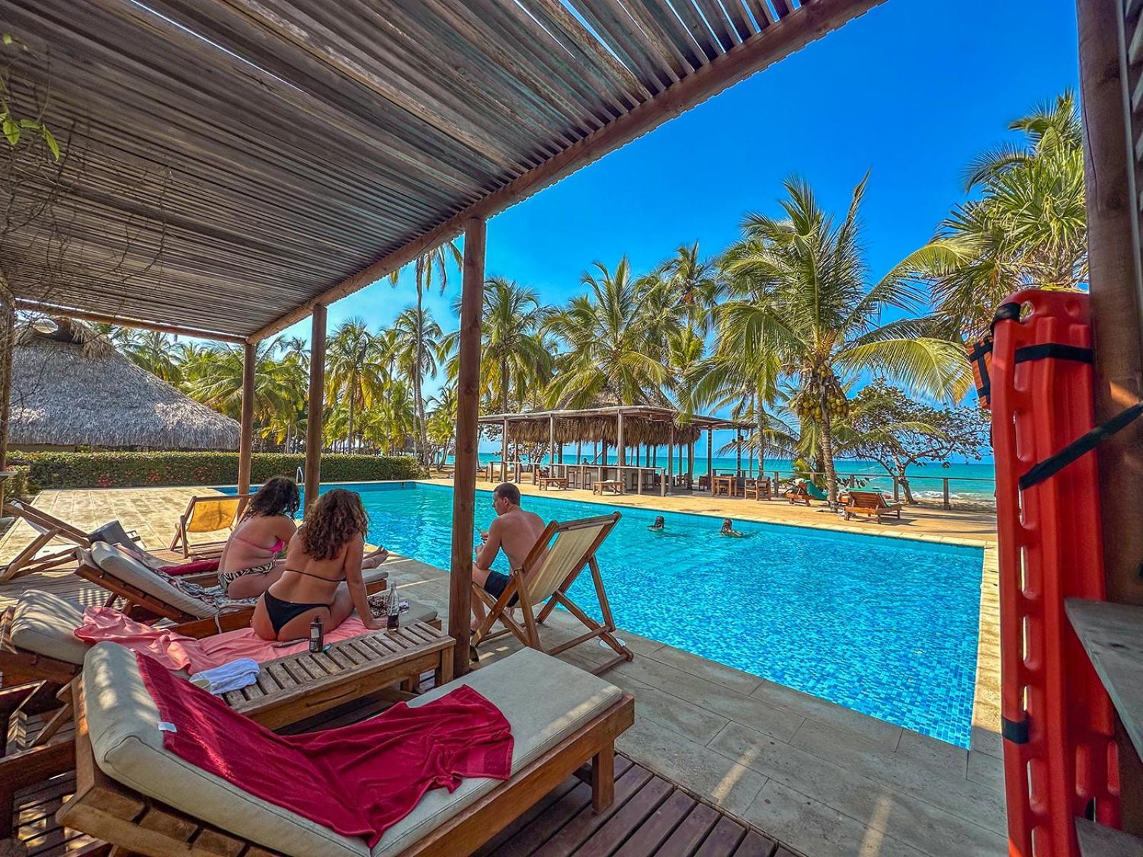 Huku Beach Hostel Palomino Exterior photo