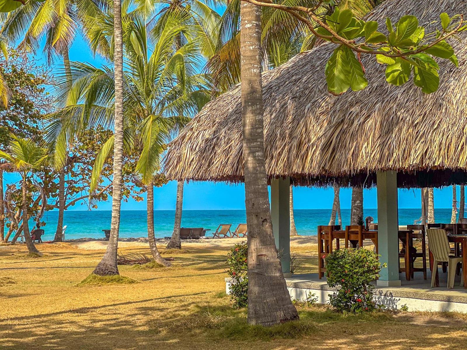 Huku Beach Hostel Palomino Exterior photo