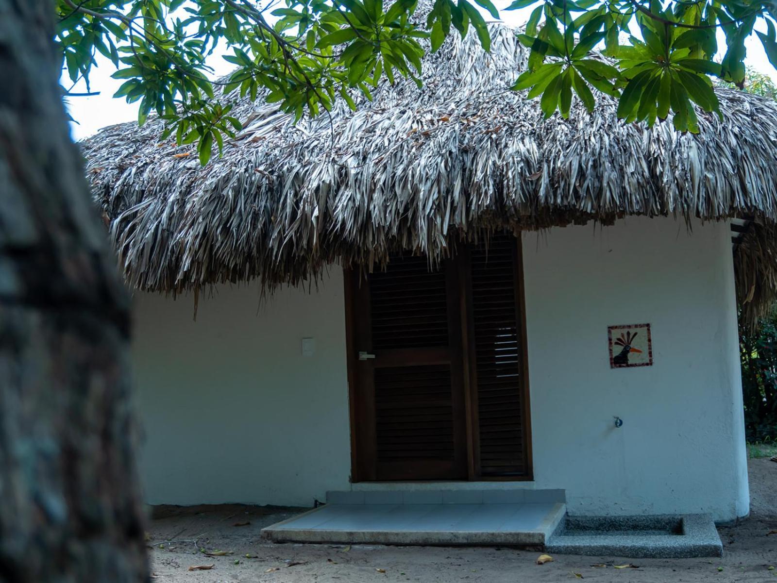 Huku Beach Hostel Palomino Exterior photo