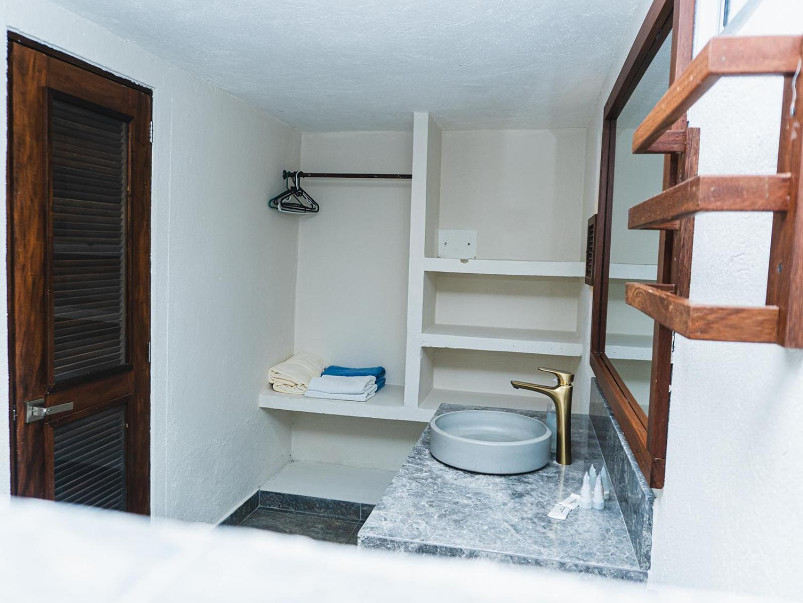 Huku Beach Hostel Palomino Exterior photo