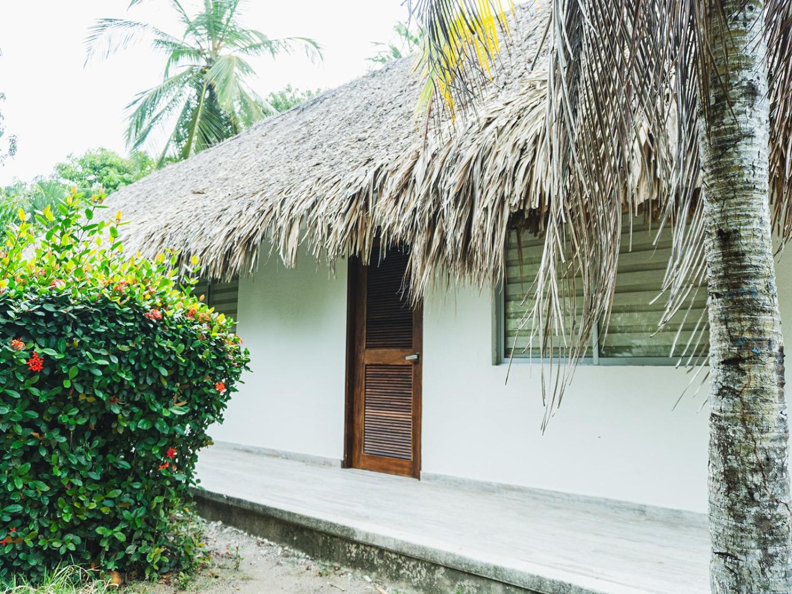 Huku Beach Hostel Palomino Exterior photo