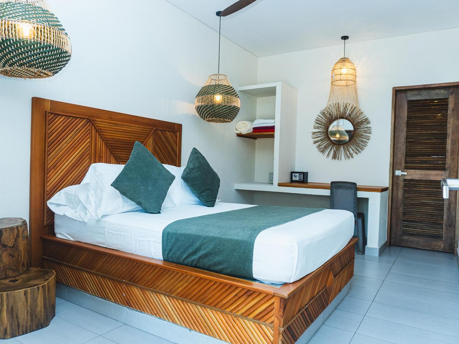 Huku Beach Hostel Palomino Exterior photo